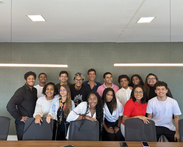Group of young people of EduMais visiting CMM Offshore
